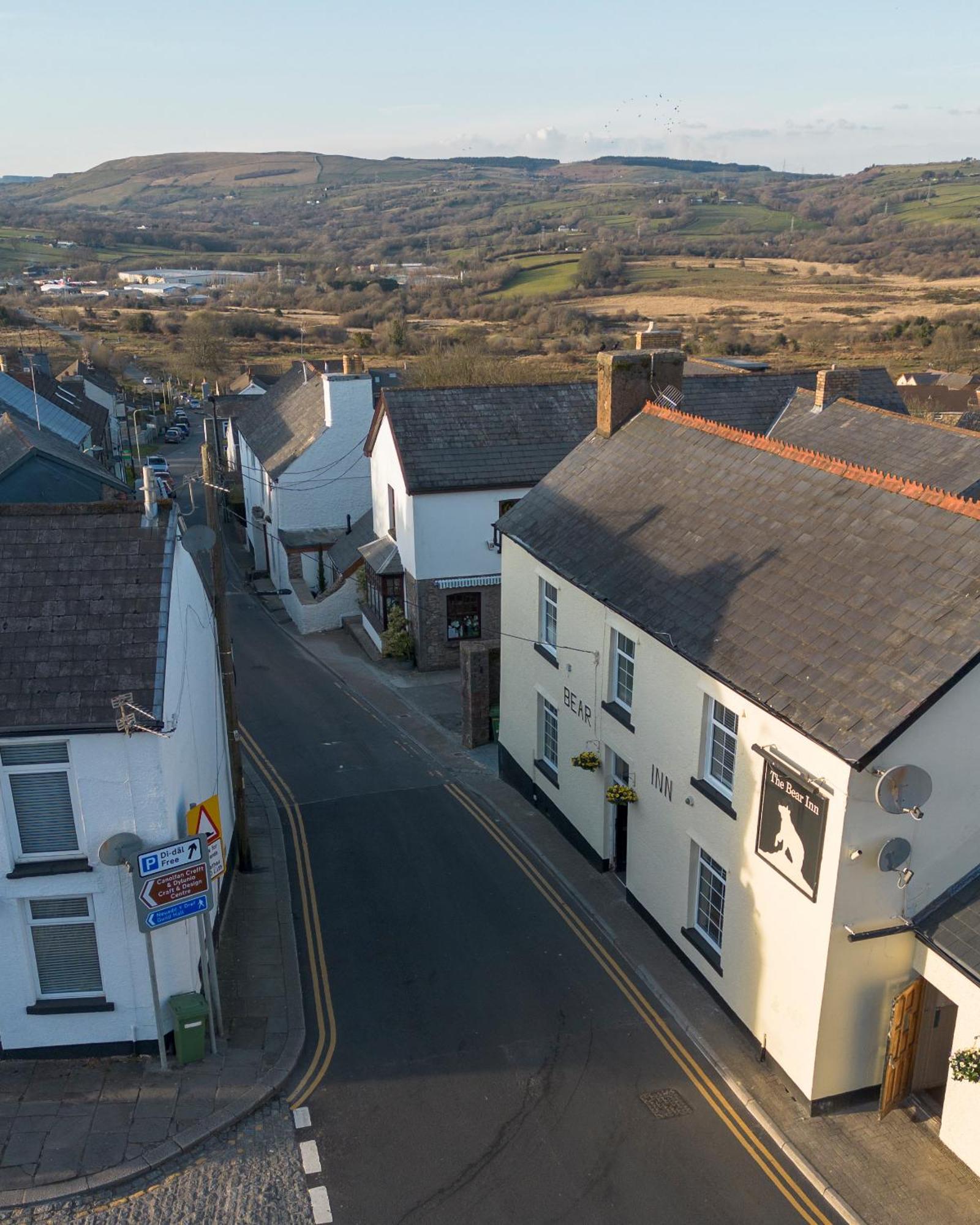 The Bear Inn Llantrisant  Zewnętrze zdjęcie